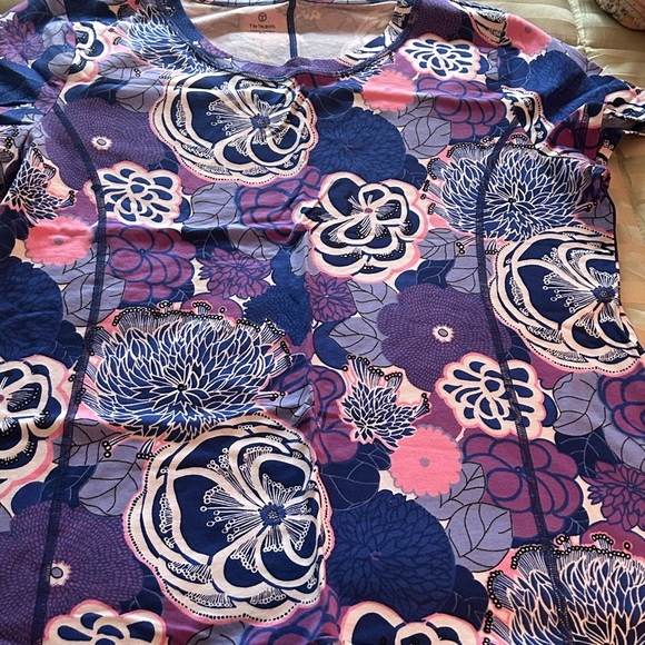 T by Talbots tee shirt. NWOT - Picture 2 of 4